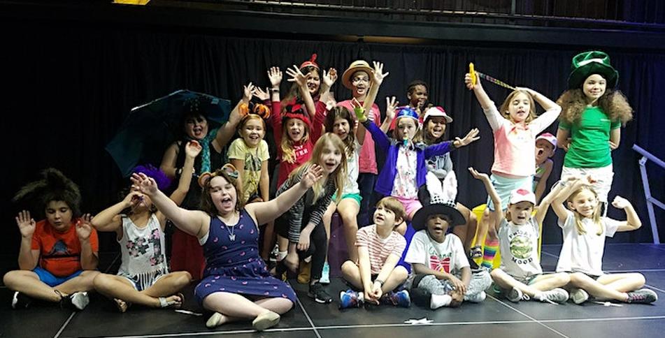 Alice in Wonderland Large Cast Kids Play