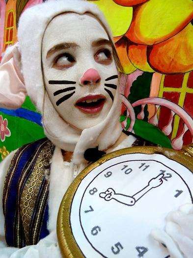 Allice in Wonderland large Cast play for kids to perform