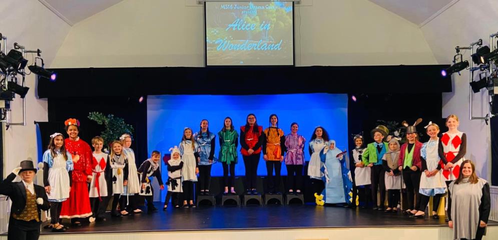 Alice in Wonderland Large Cast Kids Play