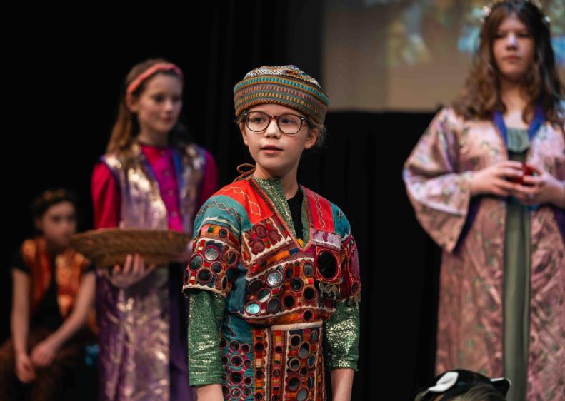 Young Performers Aladdin playscript