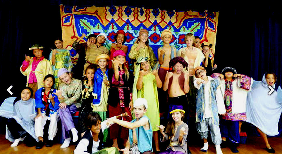 The young school cast of Aladdin