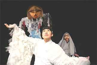 Children's Play for Theatres - A Thousand Cranes