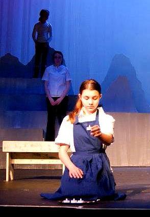 Playscript for Young Performers - A Thousand Cranes