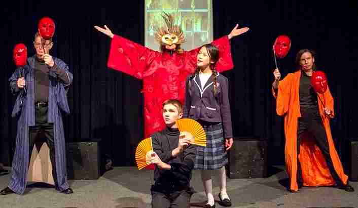 Children's Play - A Thousand Cranes