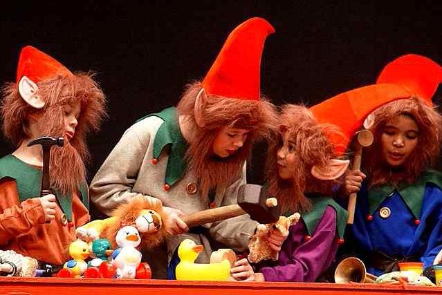 A Snow White Christmas Large Cast Musical for Kids to Perform