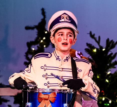 Ti Man is a Tin Soldier in A Christmas in Oz