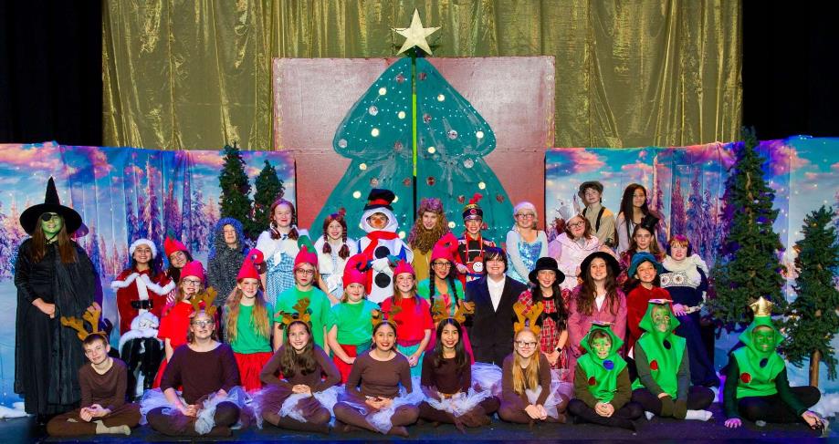Young Cast of Christmas Musical Wizard of Oz