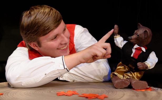 Puppets and Magic in ArtReach's Hansel and Gretel!