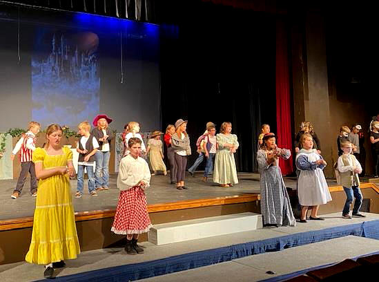 Kids perform ArtReach's Jack and the Beanstalk