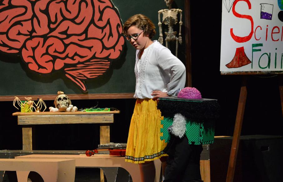 Play for young audinces Kid Frankenstein