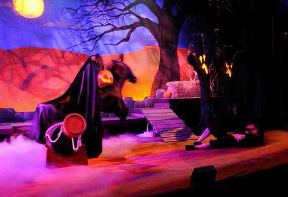 The Ride of the Headless Horseman!