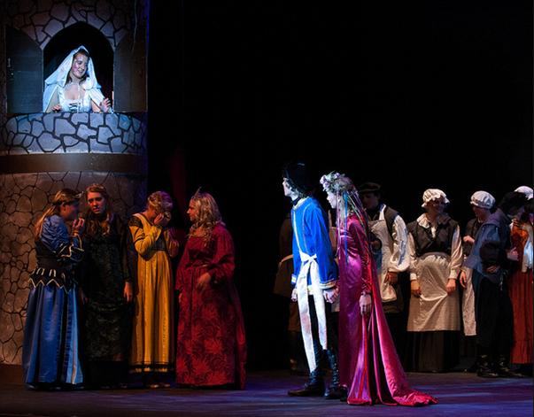 Beautiful Play for A Large Cast of Teens. Princess and the Pea!