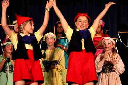 School Plays for Kids to Perform!  Pinocchio!