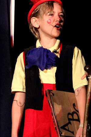 Fun, Easy School Play for Children to Perform!  Pinocchio!