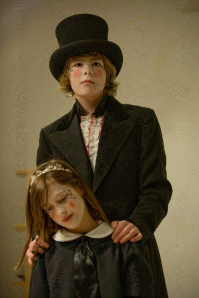 Edgar Allan Poe Play for Kids! - Poe! Poe! Poe!