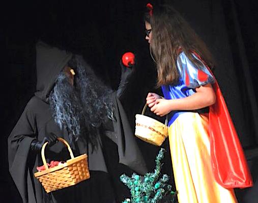 Snow White Play!