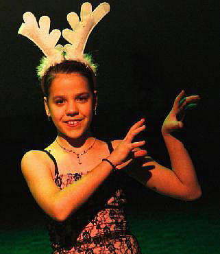 School Play for Children to Perform!  Snow White and the Seven Dwarfs!