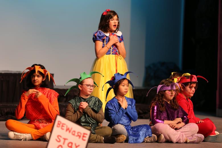 A Christmas Snow White