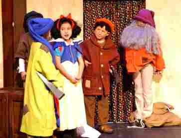 Snow White for Schools to Perform!