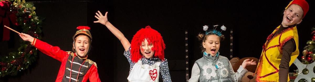 Large Cast Plays and Musicals for kids to Perform