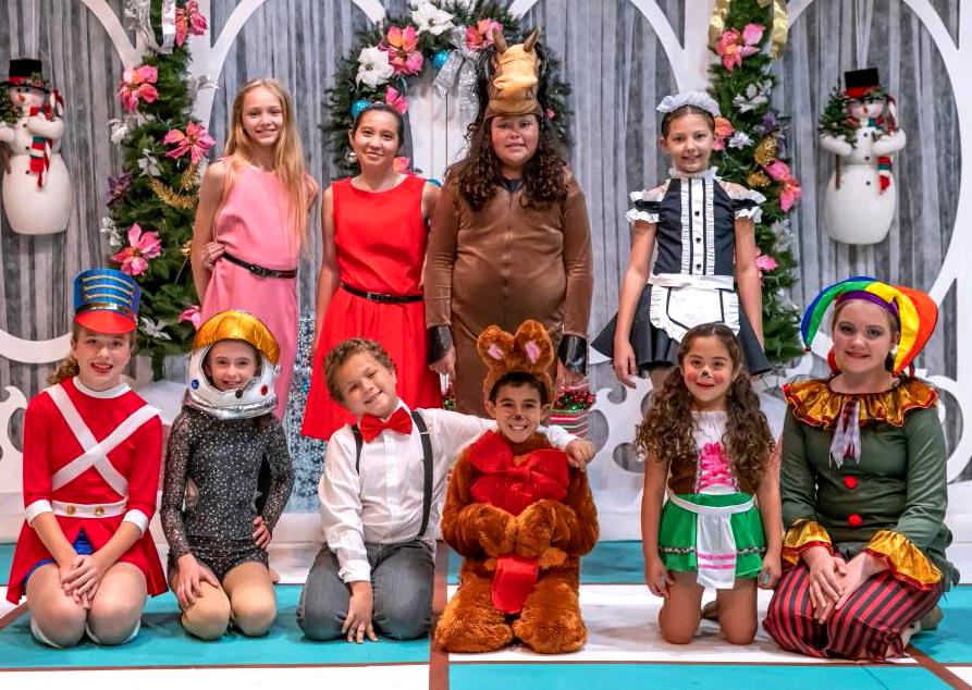 Students perform Christmas Musical
