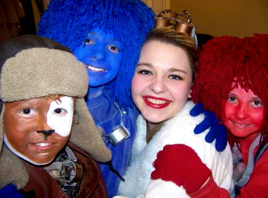Toto is played by a boy, the narrators are a big part of the story and the Good Witch brings joy to THE WIZARD OF OZ!