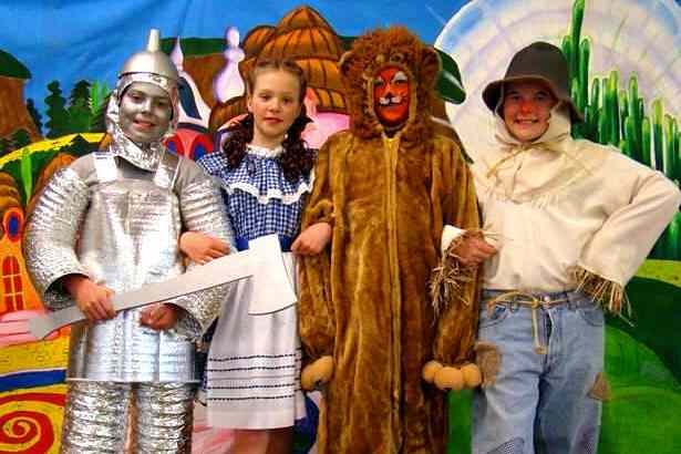 Christmas Musical for Kids to Perform - A Christmas Wizard of Oz