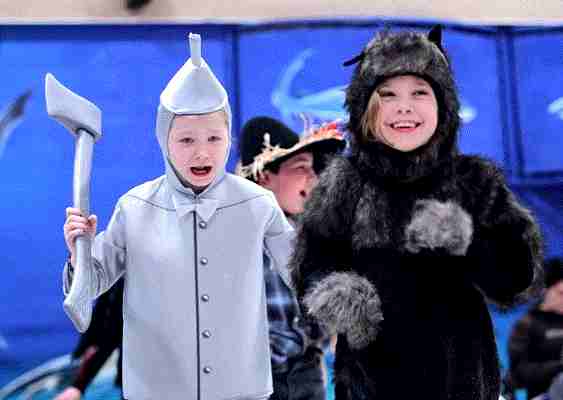 Play for kids to perform