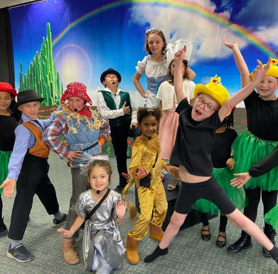 Kids love to perform in Wizard of Oz play