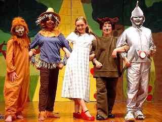 Large Cast School Plays for Children!  The Wizard of Oz!